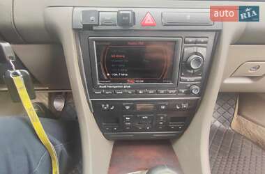Седан Audi A6 2002 в 