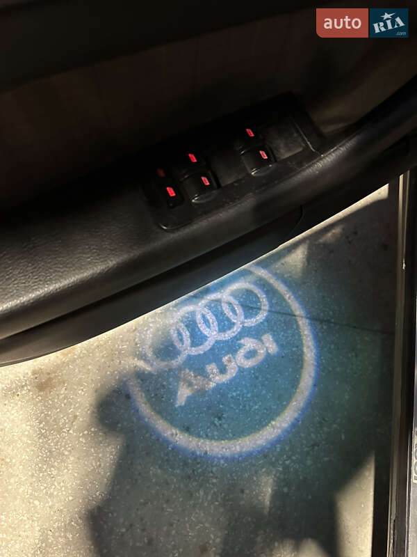 Седан Audi A6 2002 в Чернівцях
