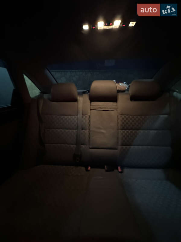 Седан Audi A6 2002 в Чернівцях