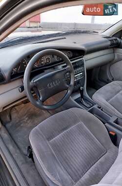 Седан Audi A6 1995 в 
