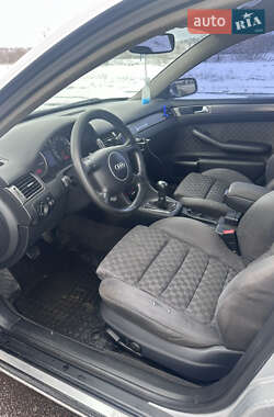 Седан Audi A6 2002 в 