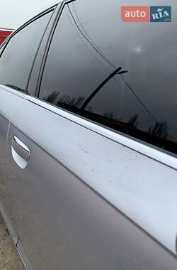 Седан Audi A6 2004 в 
