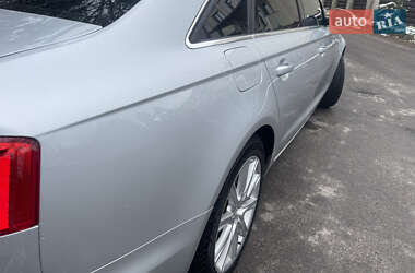 Седан Audi A6 2013 в 