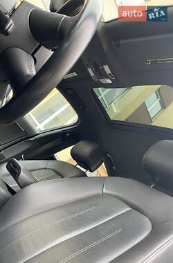 Седан Audi A6 2013 в 