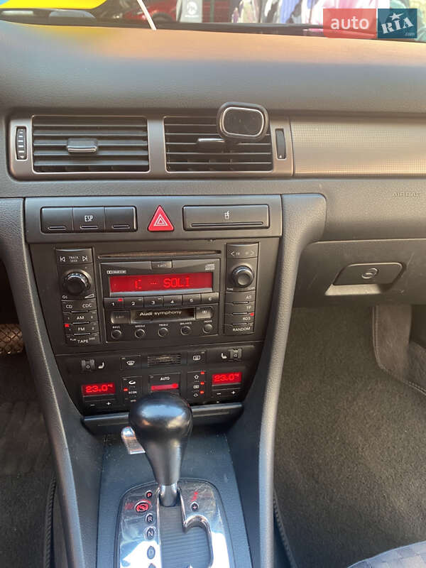 Универсал Audi A6 2001 в Киеве