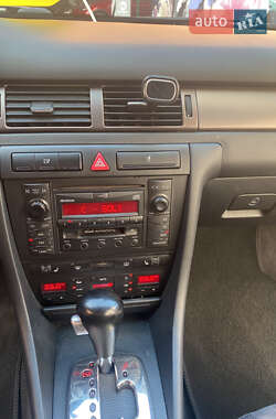 Универсал Audi A6 2001 в 