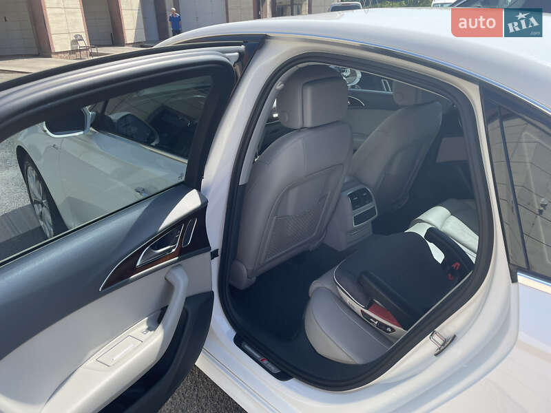 Седан Audi A6 2017 в Дніпрі