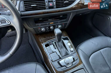 Седан Audi A6 2015 в 