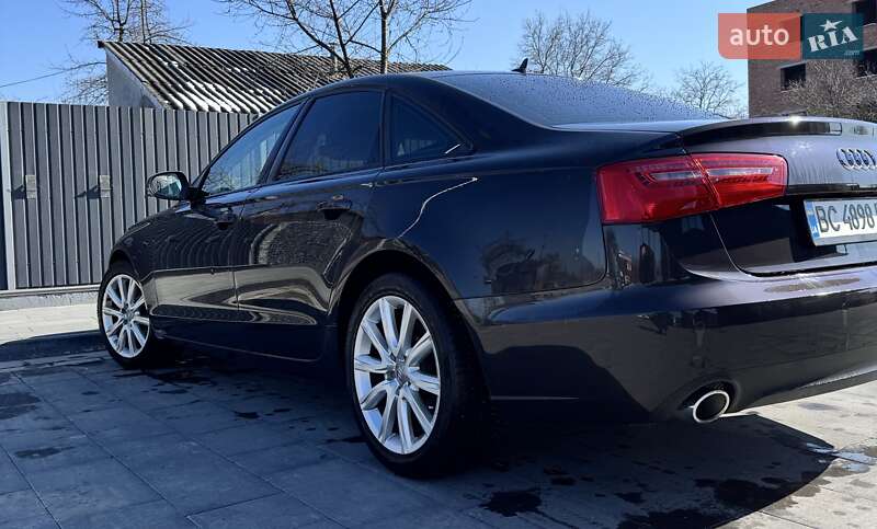 Седан Audi A6 2011 в Самборе