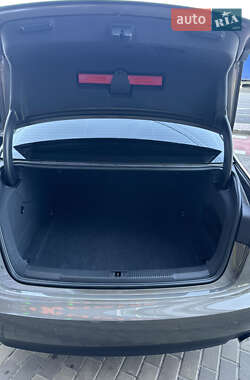 Седан Audi A6 2014 в 