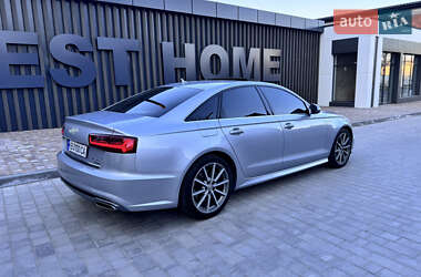 Седан Audi A6 2015 в 