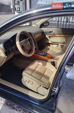Седан Audi A6 2004 в 