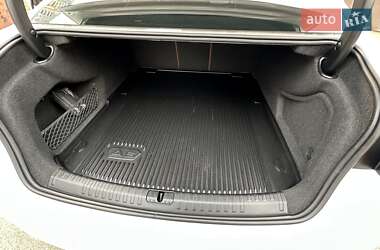 Седан Audi A6 2020 в 