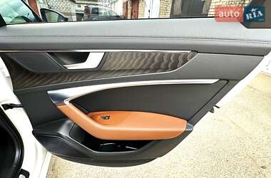Седан Audi A6 2020 в 