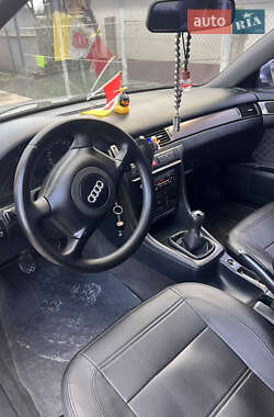 Седан Audi A6 2000 в 