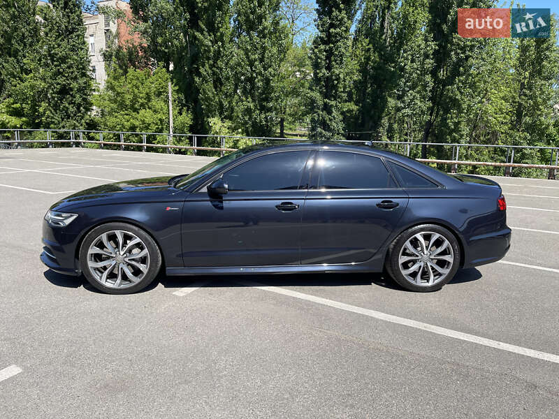 Седан Audi A6 2015 в Киеве