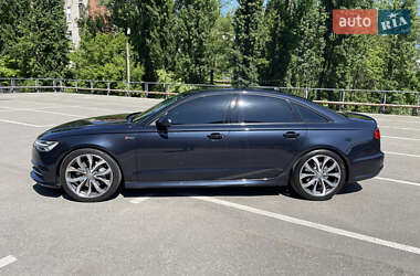Седан Audi A6 2015 в 