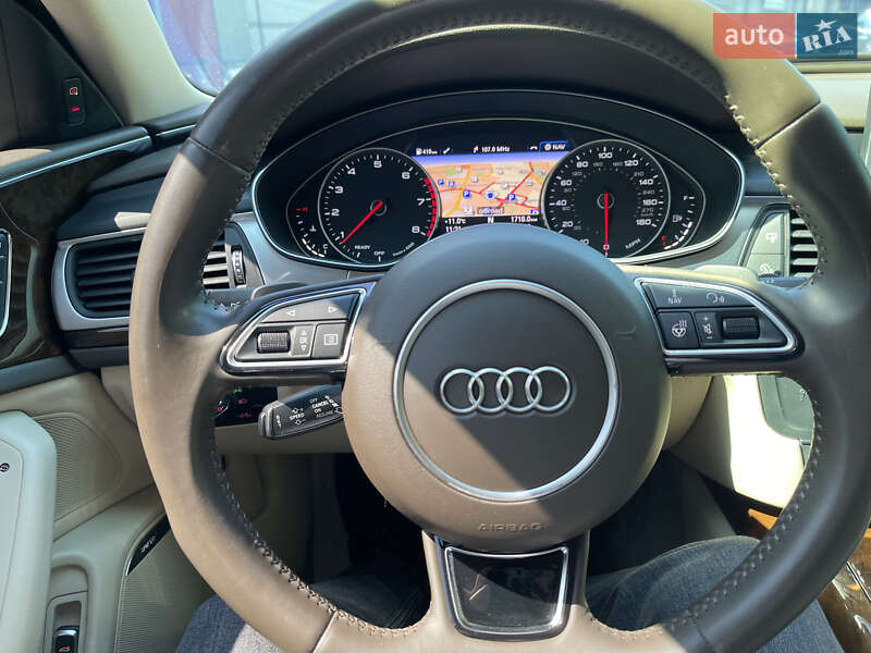 Седан Audi A6 2015 в Киеве