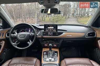 Седан Audi A6 2015 в 