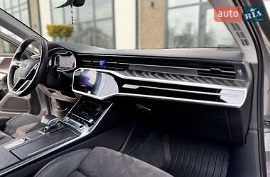 Седан Audi A6 2019 в 