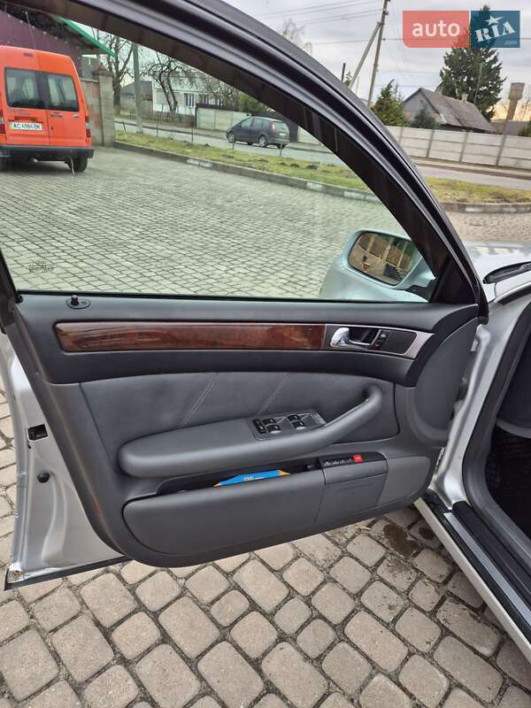 Седан Audi A6 2001 в Камне-Каширском