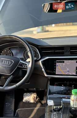 Седан Audi A6 2019 в 