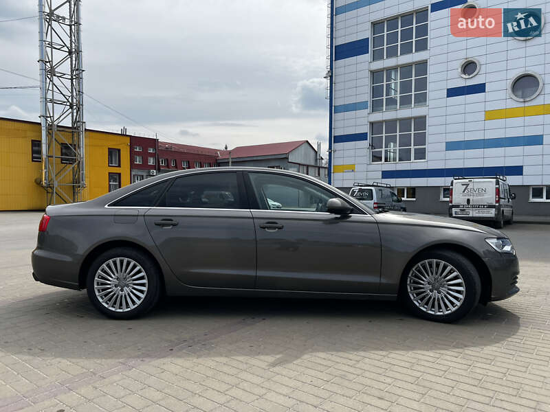 Седан Audi A6 2014 в 