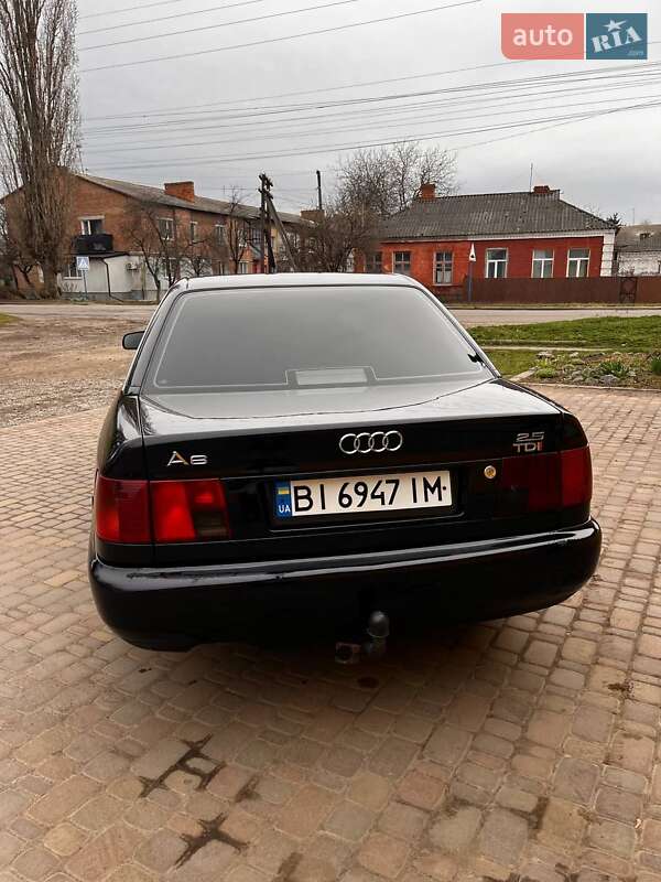 Седан Audi A6 1997 в Хоролі