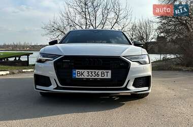 Универсал Audi A6 2018 в 