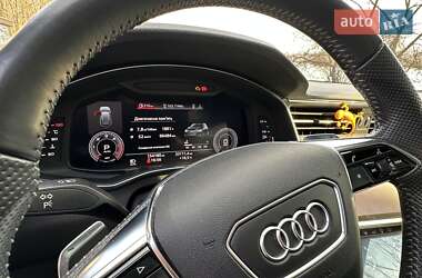 Универсал Audi A6 2018 в 