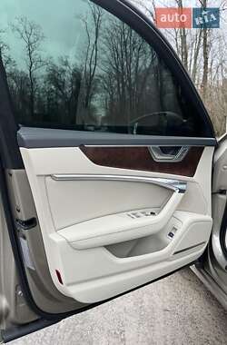 Седан Audi A6 2019 в 