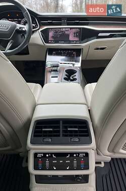 Седан Audi A6 2019 в 
