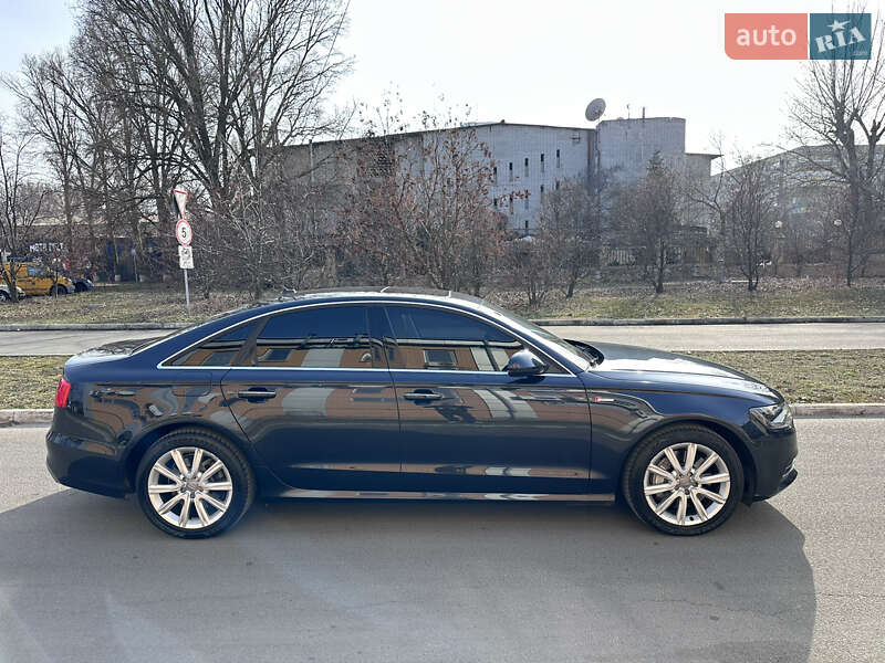 Седан Audi A6 2014 в Днепре