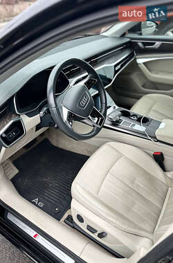 Седан Audi A6 2019 в 