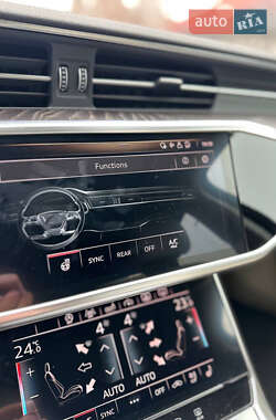 Седан Audi A6 2019 в 