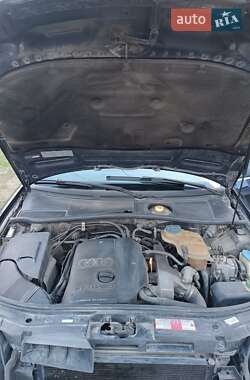 Седан Audi A6 1999 в 