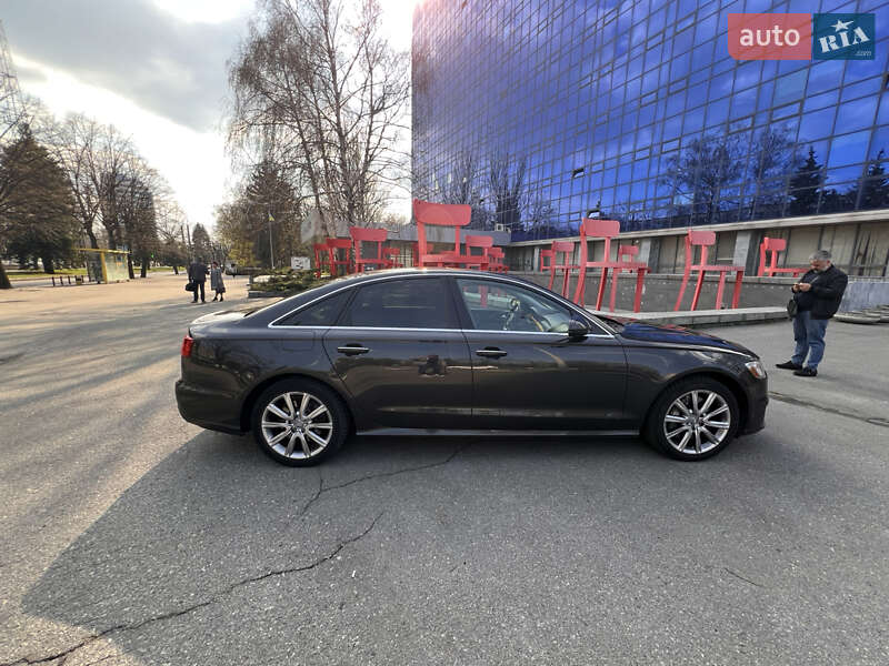 Седан Audi A6 2015 в Дніпрі