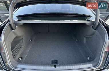 Седан Audi A6 2022 в 