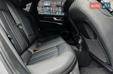 Седан Audi A6 2020 в 