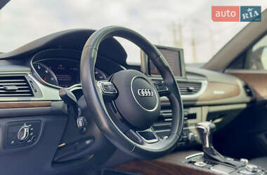 Седан Audi A6 2015 в 