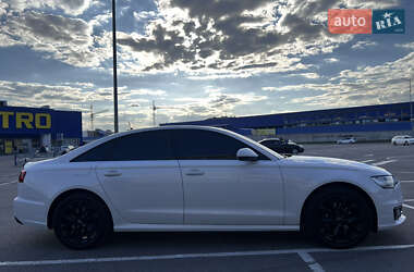 Седан Audi A6 2015 в 