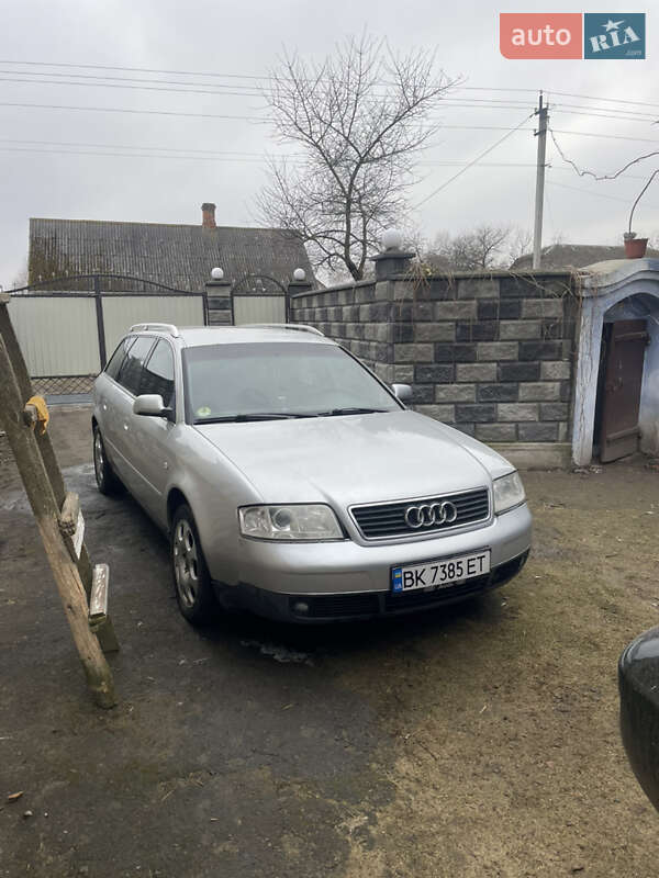 Универсал Audi A6 2001 в Гоще
