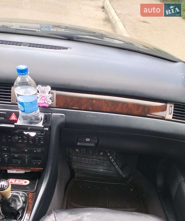 Седан Audi A6 2001 в Стрые