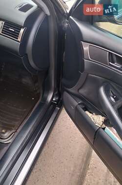 Седан Audi A6 2001 в 