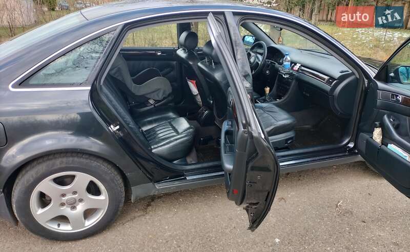 Седан Audi A6 2001 в Стрые