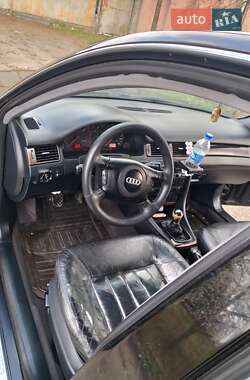 Седан Audi A6 2001 в 