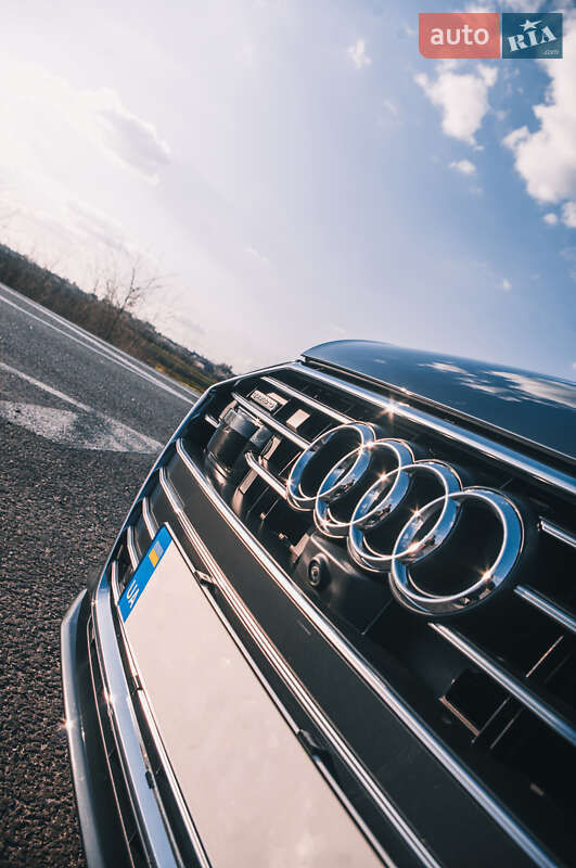 Седан Audi A6 2023 в Киеве