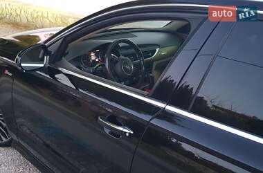 Седан Audi A6 2015 в 