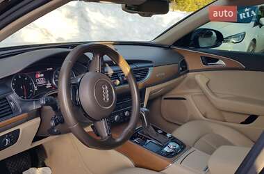 Седан Audi A6 2015 в 