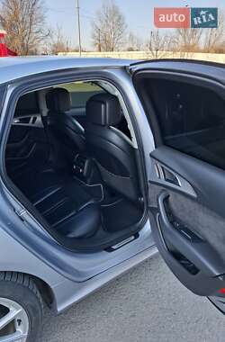 Седан Audi A6 2015 в 